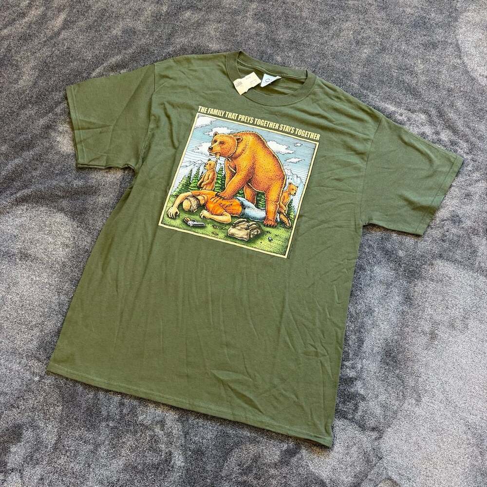 Deadstock Vintage Ray Troll Bear Graphic Tee -
2005